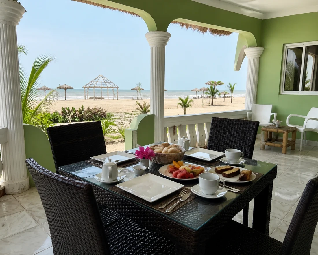 Breakfast by the beach